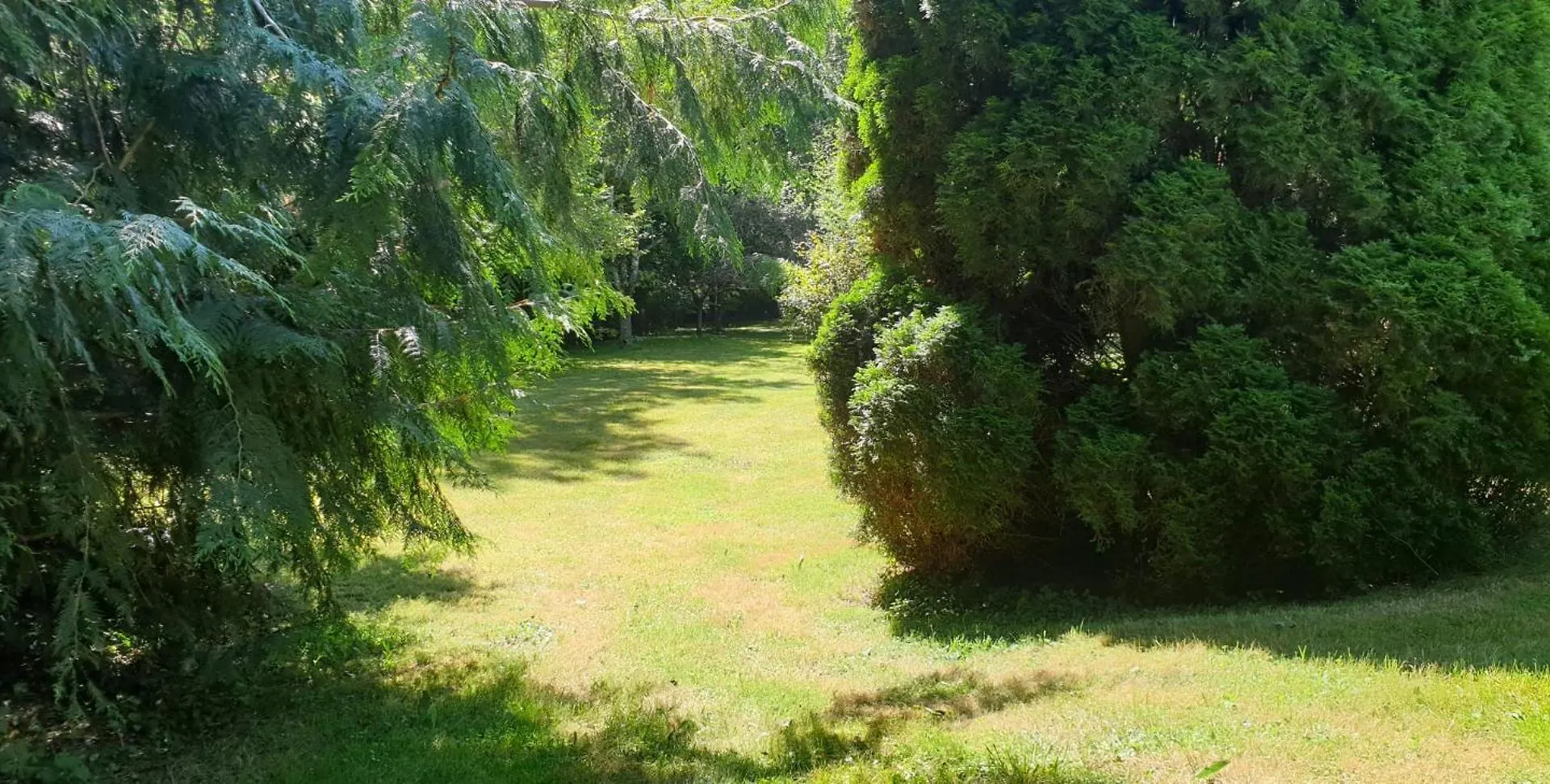 La Maison De L'Ecrivain La Bastide-l'Eveque Villa